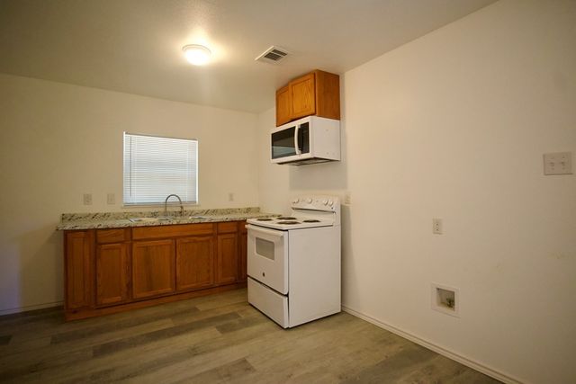 14192 Campfire Circle, Log Cabin, TX 75148