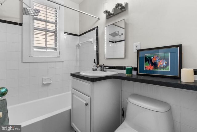 1441 EUCLID ST NW #207, Washington, DC 20009