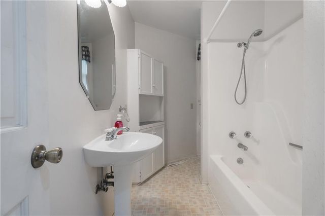 704 Lincoln Street, Coffeyville, KS 67337