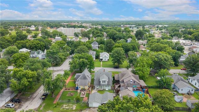 704 Lincoln Street, Coffeyville, KS 67337