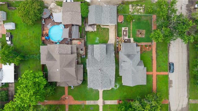 704 Lincoln Street, Coffeyville, KS 67337