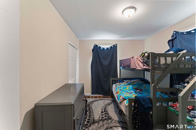 1 Hawthorne Cove Road, Danbury, CT 06811