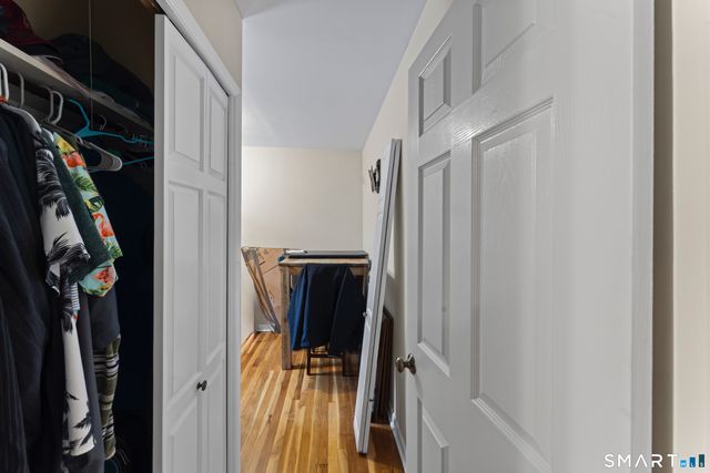 1 Hawthorne Cove Road, Danbury, CT 06811