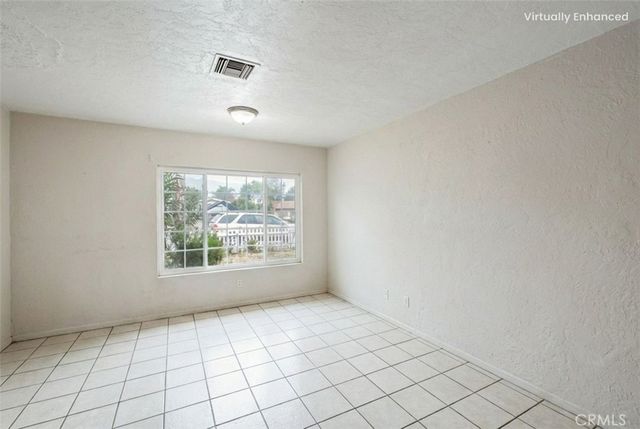 442 N Victoria, San Jacinto, CA 92583