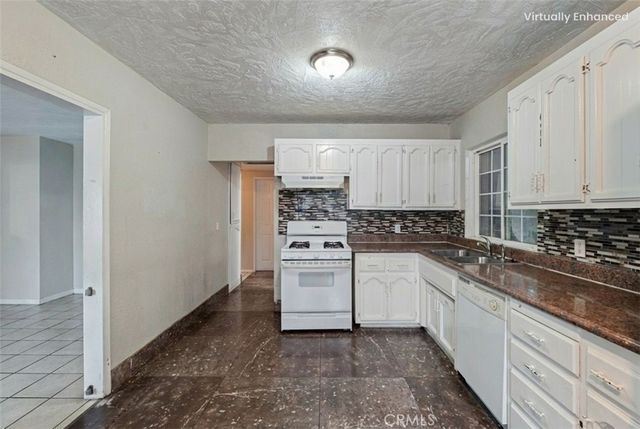 442 N Victoria, San Jacinto, CA 92583