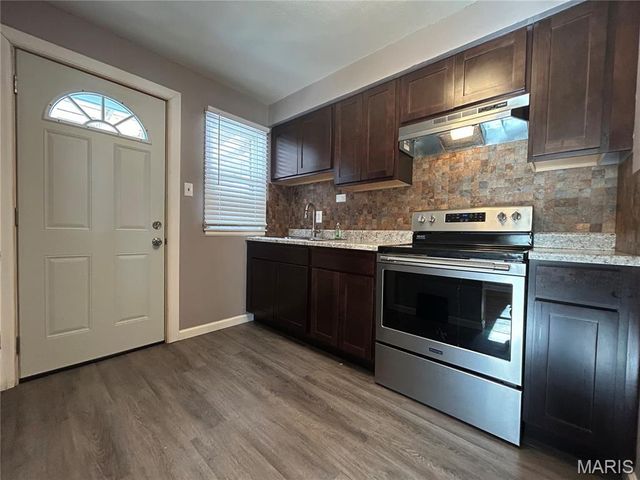 6325 Everett Drive, St Louis, MO 63134