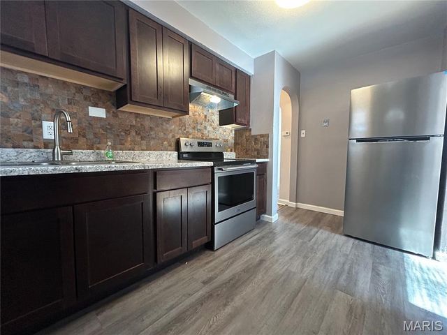 6325 Everett Drive, St Louis, MO 63134