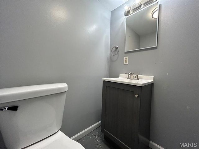 6325 Everett Drive, St Louis, MO 63134