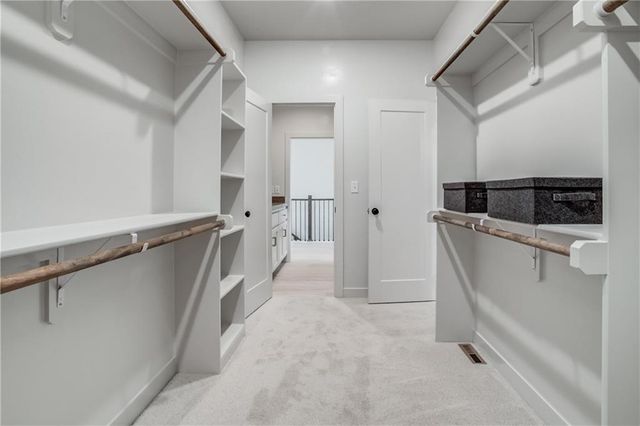 2604 NE Crestview Street, Blue Springs, MO 64029