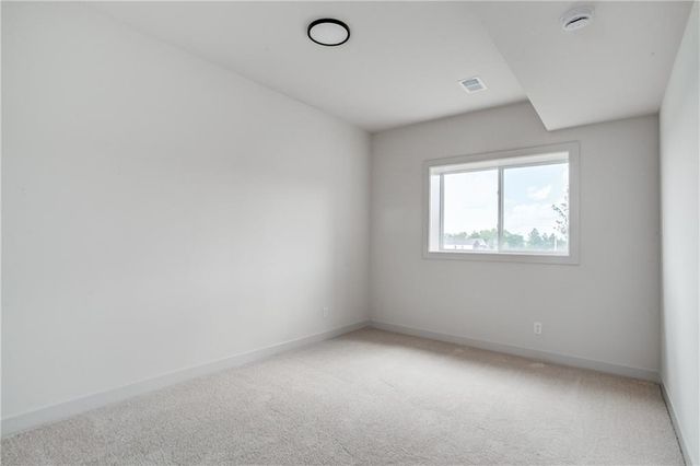 2604 NE Crestview Street, Blue Springs, MO 64029