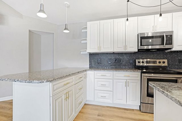 1931 Bent Grass Dr Apt H, Surfside Beach, SC 29575