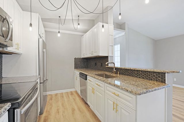 1931 Bent Grass Dr Apt H, Surfside Beach, SC 29575