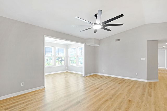 1931 Bent Grass Dr Apt H, Surfside Beach, SC 29575
