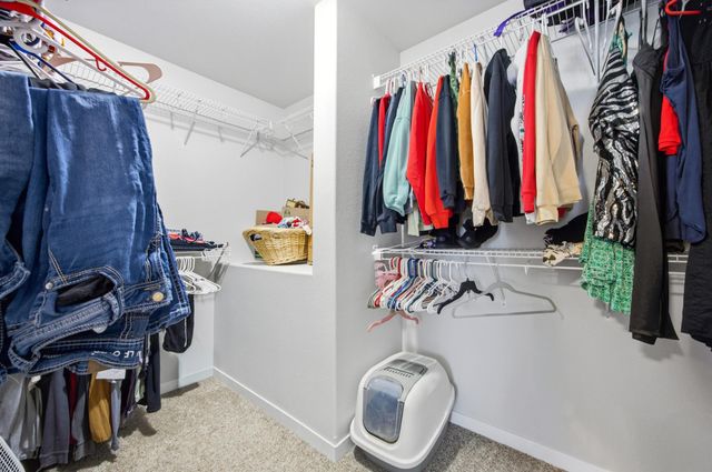 2733 Divide Street W, West Fargo, ND 58078