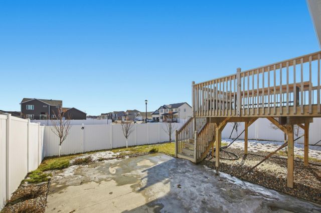 2733 Divide Street W, West Fargo, ND 58078