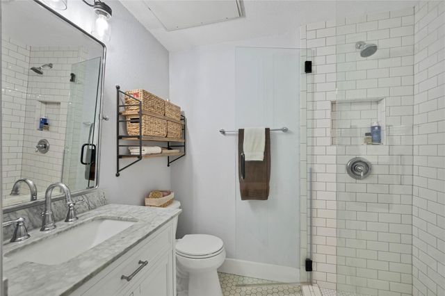 2605 Enfield RD 221, Austin, TX 78703