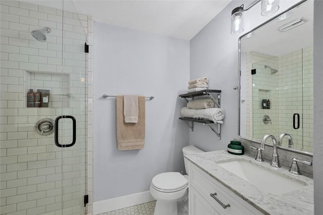 2605 Enfield RD 221, Austin, TX 78703