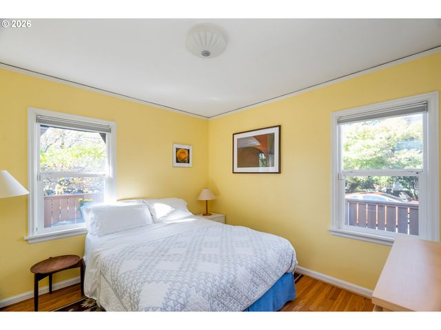 2205 Ne MASON St, Portland, OR 97211