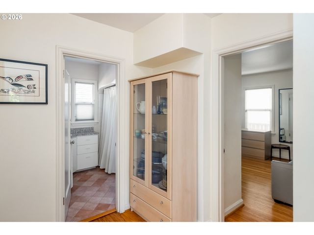 2205 Ne MASON St, Portland, OR 97211