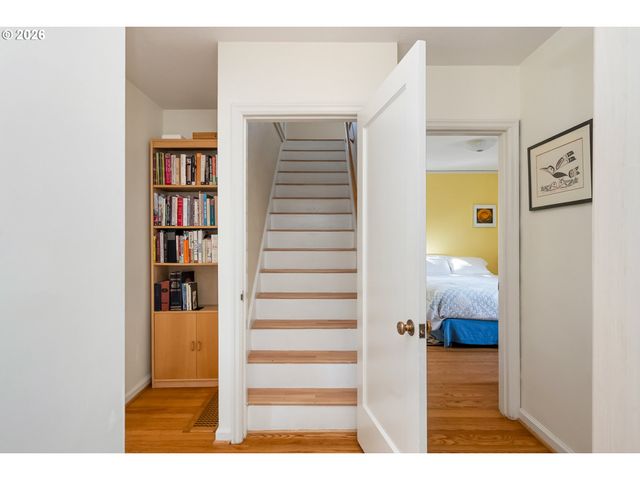 2205 Ne MASON St, Portland, OR 97211