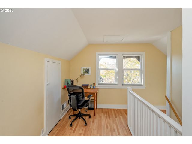 2205 Ne MASON St, Portland, OR 97211