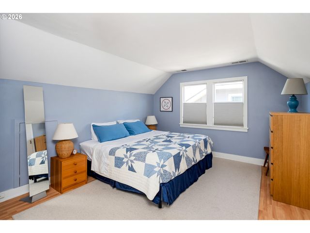2205 Ne MASON St, Portland, OR 97211