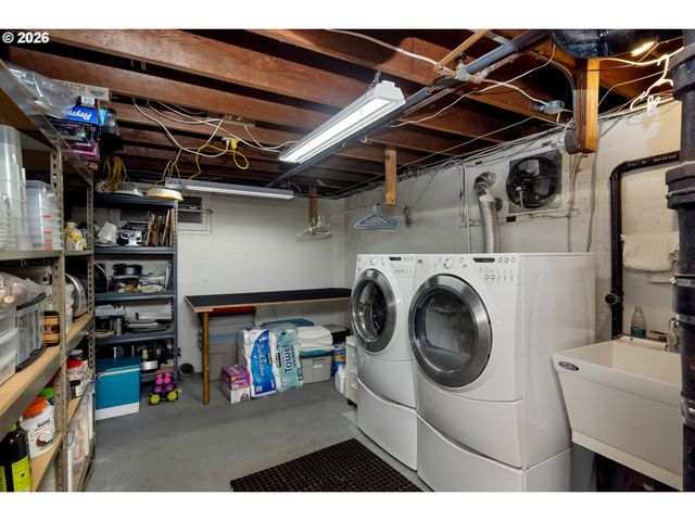 2205 Ne MASON St, Portland, OR 97211