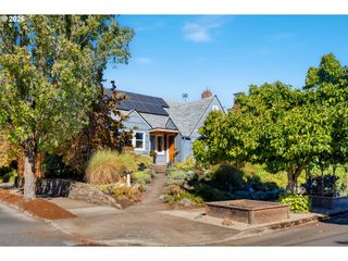 2205 Ne MASON St, Portland, OR 97211