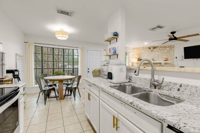 12027 Wilderness Trail, Live Oak, TX 78233