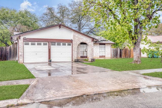 12027 Wilderness Trail, Live Oak, TX 78233