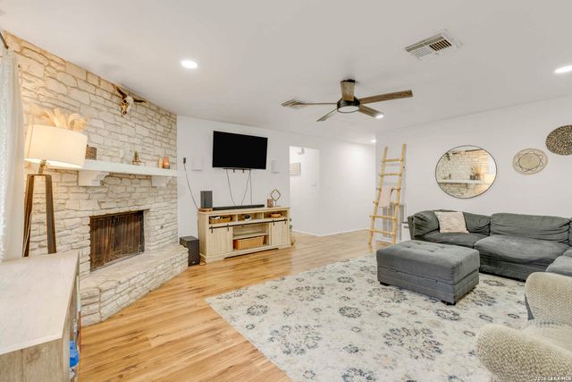 12027 Wilderness Trail, Live Oak, TX 78233