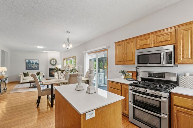 9290 Creek Way, Savage, MN 55378