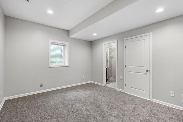 9290 Creek Way, Savage, MN 55378