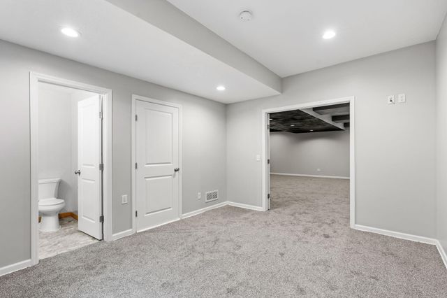 9290 Creek Way, Savage, MN 55378