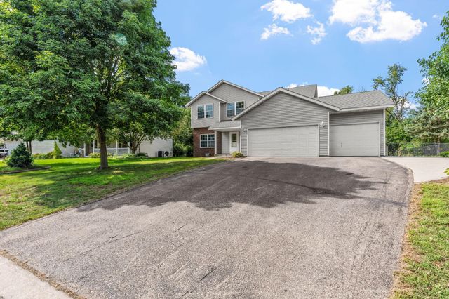 9290 Creek Way, Savage, MN 55378