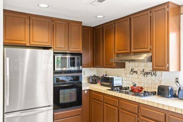 1455 Caminito Solidago, La Jolla, CA 92037