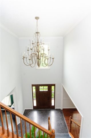 175 Valley View Dr, Rostraver, PA 15012