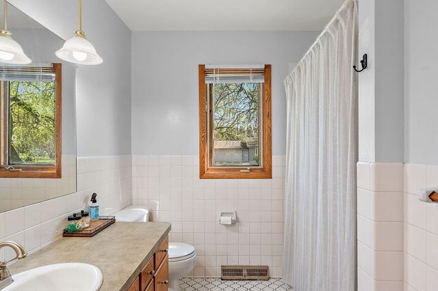 13553 Gladiola Street NW, Andover, MN 55304