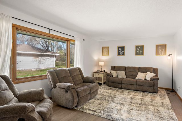 13553 Gladiola Street NW, Andover, MN 55304