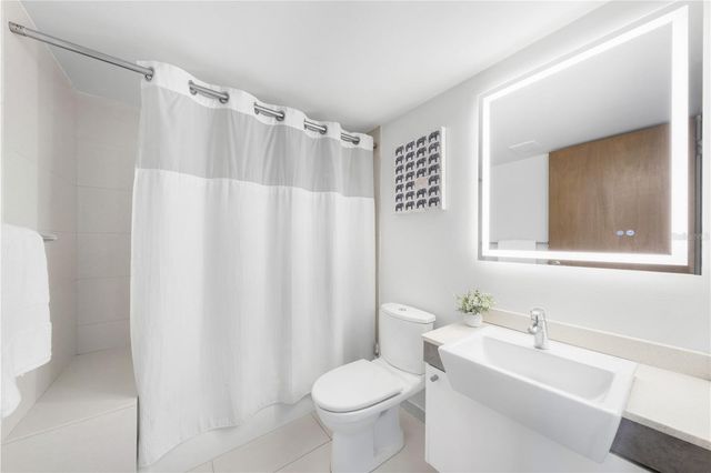 48 MUNOZ RIVERA AVENUE 807, San Juan, PR 00918