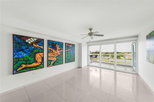 48 MUNOZ RIVERA AVENUE 807, San Juan, PR 00918