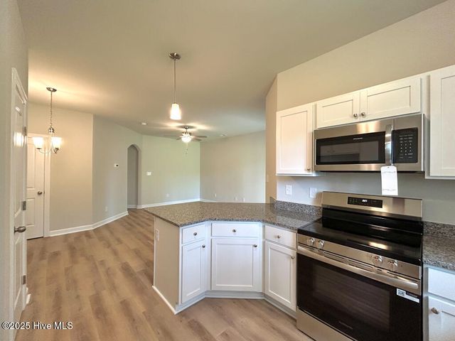 113 Crab Claw Spit Lane, Jacksonville, NC 28546