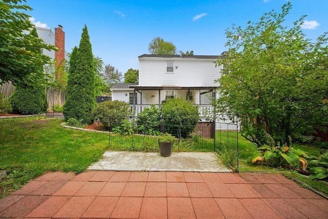 76 Mount Pleasant, Lowell, MA 01850