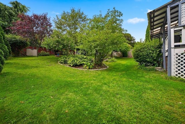 76 Mount Pleasant, Lowell, MA 01850