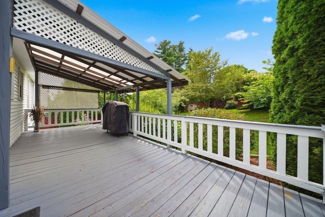 76 Mount Pleasant, Lowell, MA 01850