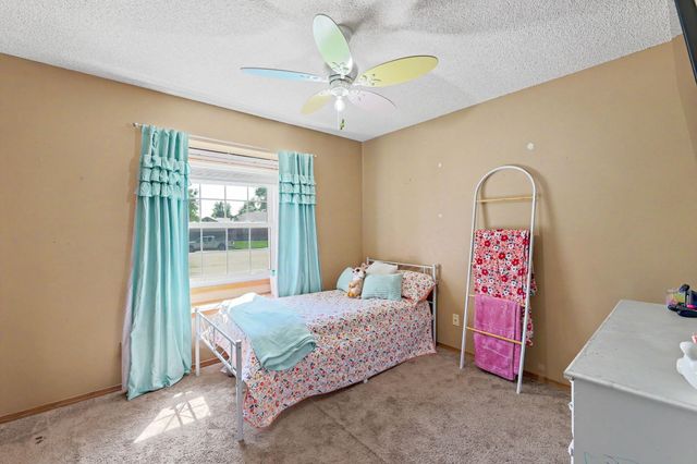 11614 W Delano Ct, Wichita, KS 67212