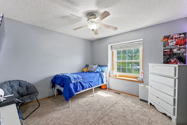 11614 W Delano Ct, Wichita, KS 67212