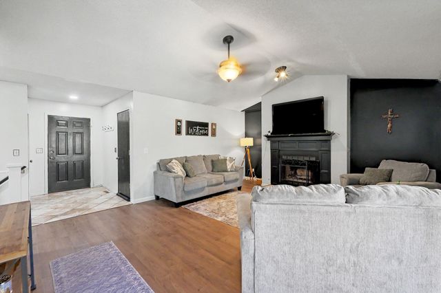 11614 W Delano Ct, Wichita, KS 67212