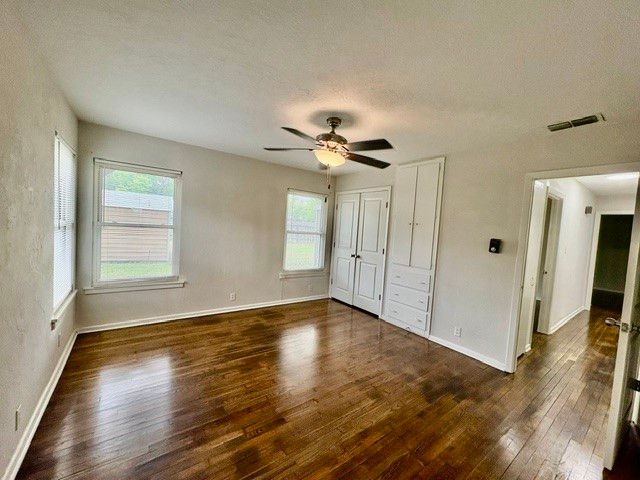 929 Dolphin Pl, Corpus Christi, TX 78411