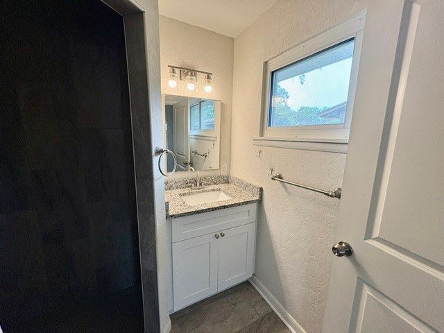 929 Dolphin Pl, Corpus Christi, TX 78411